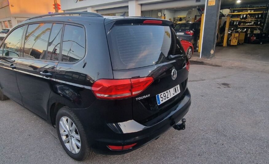 VOLKSWAGEN Touran Edition 1.6 TDI BMT