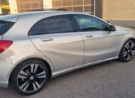 MERCEDES-BENZ Clase A 220 STYLE