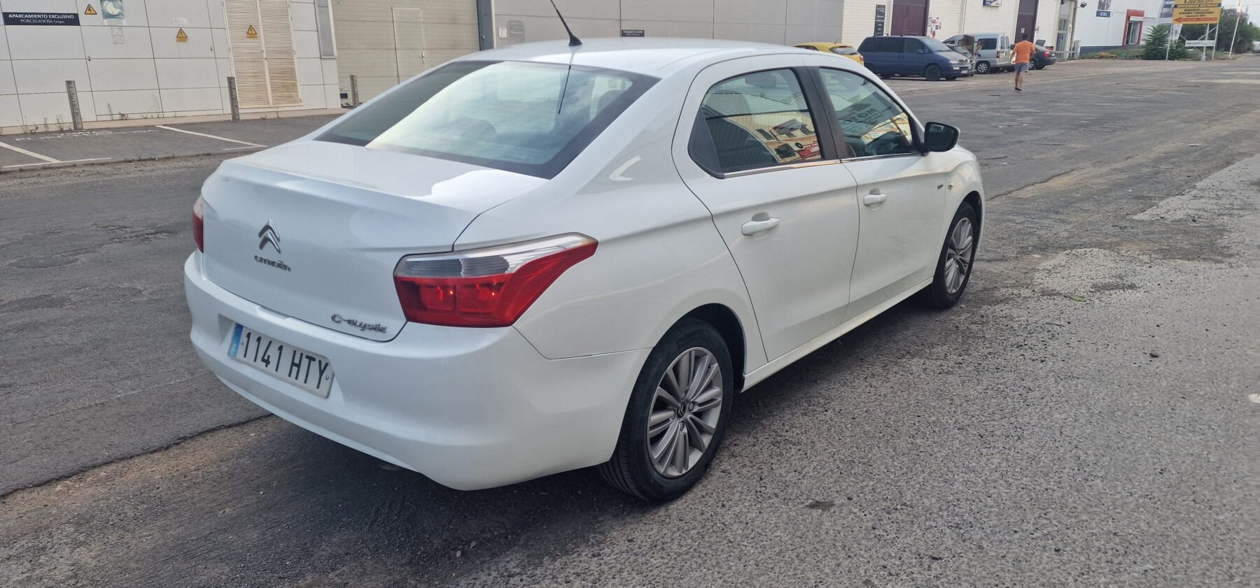 CITROEN 1.2 exclusive