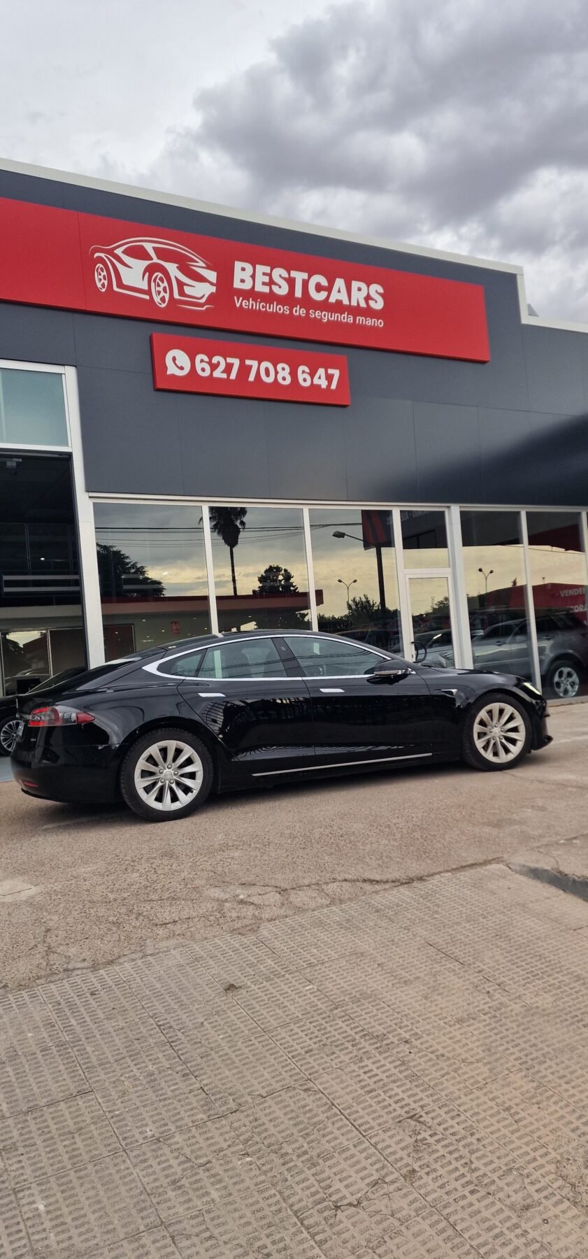 TESLA model S S75D
