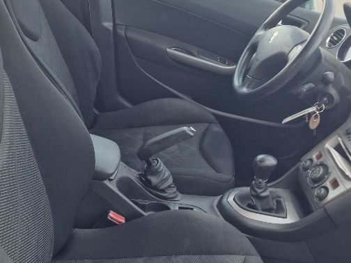 PEUGEOT 308 Confort 1.4 VTi 95