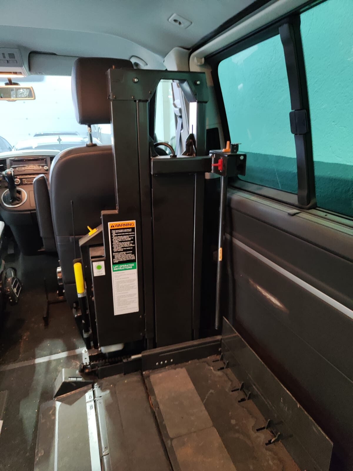 VOLKSWAGEN MULTIVAN HIGHLINE