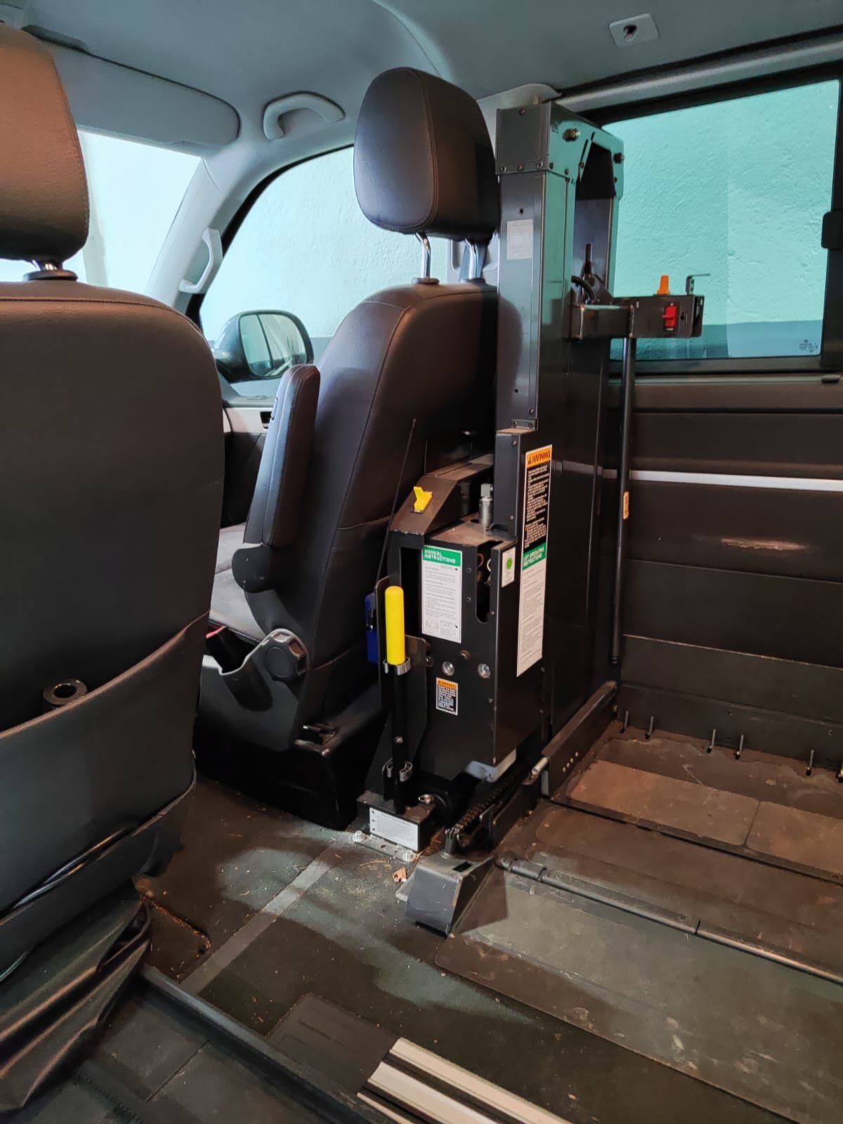 VOLKSWAGEN MULTIVAN HIGHLINE