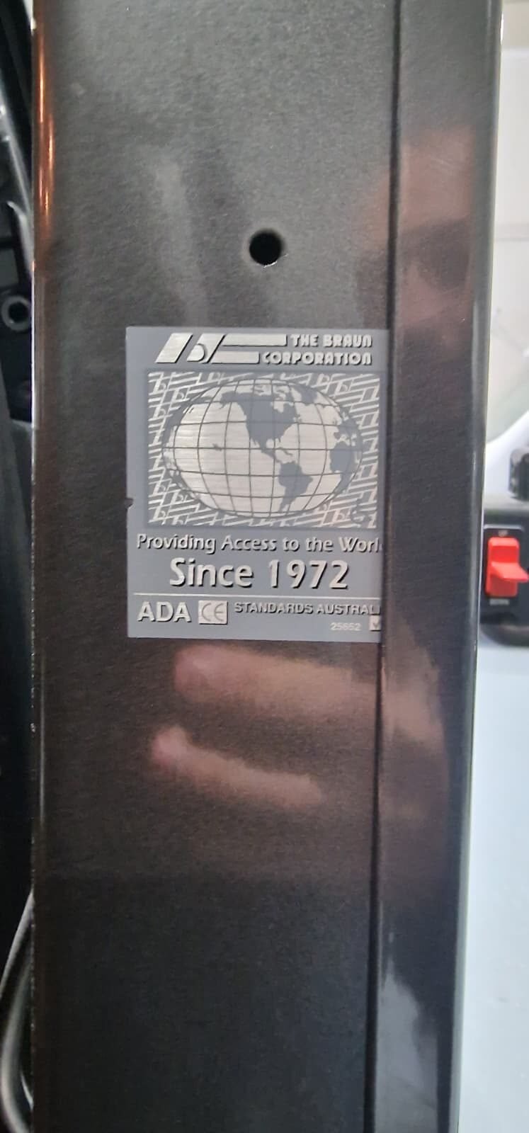 VOLKSWAGEN MULTIVAN HIGHLINE