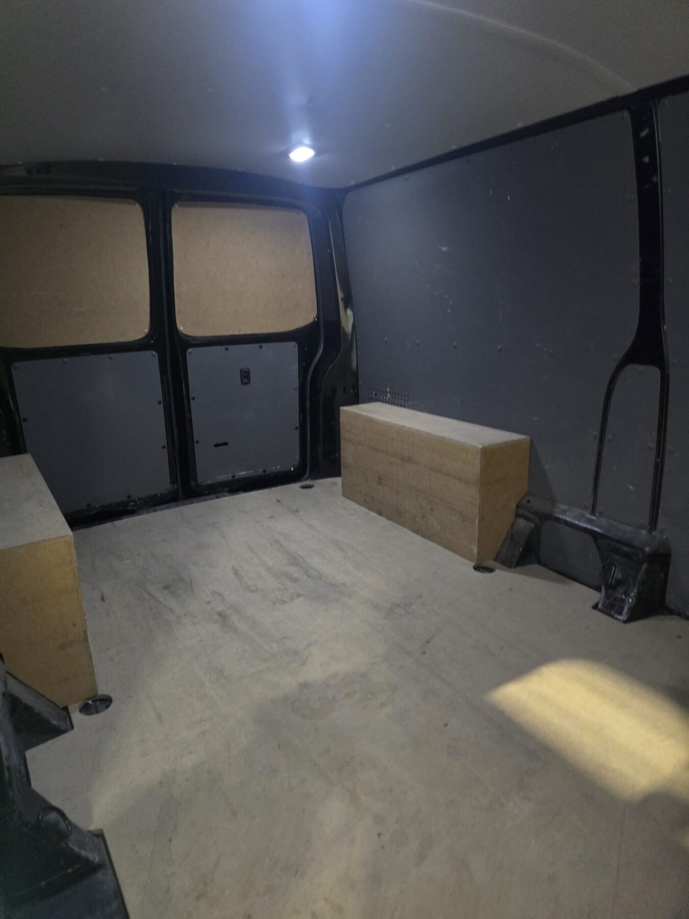 VOLKSWAGEN TRANSPORTER Furgon Largo TN 2.0 TDI 81kW 110CV