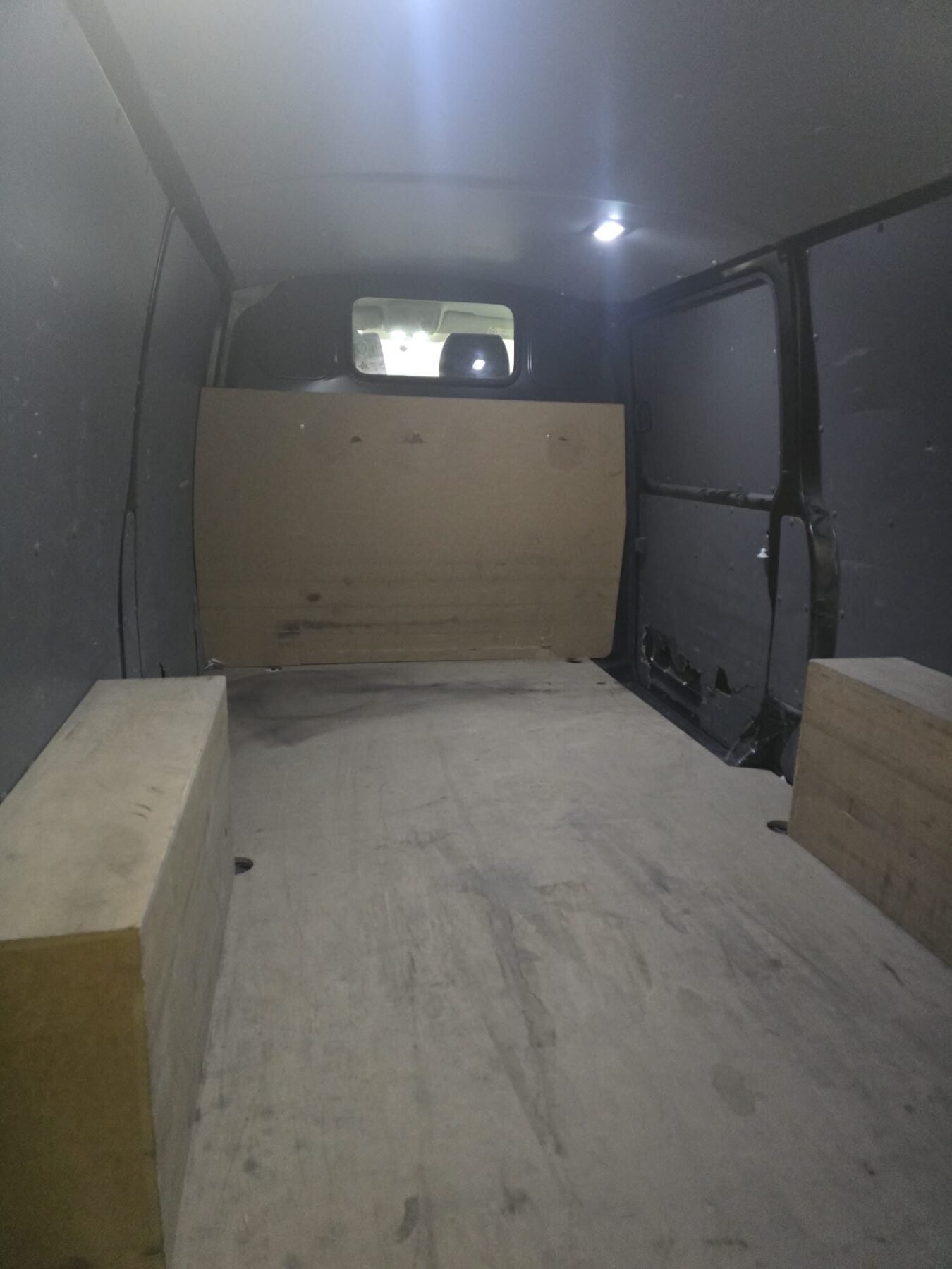 VOLKSWAGEN TRANSPORTER Furgon Largo TN 2.0 TDI 81kW 110CV