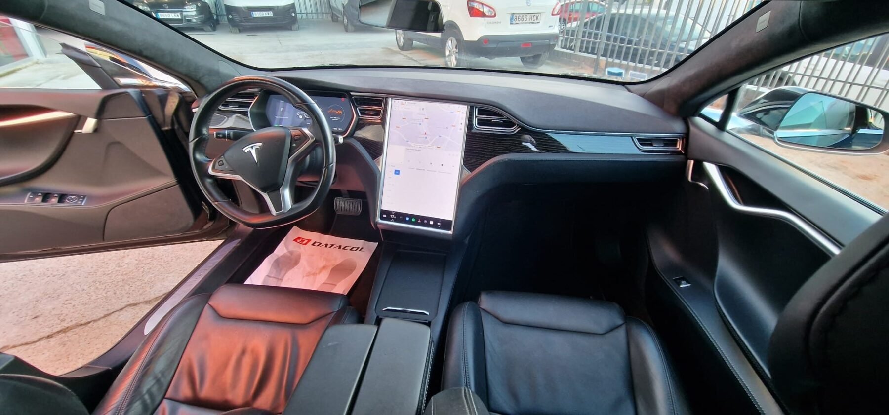 TESLA model S S75D