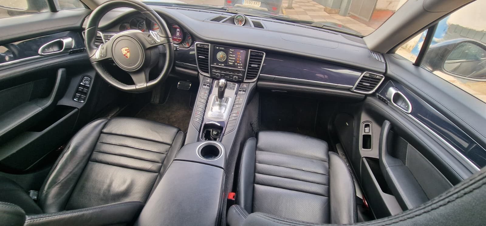 PORSCHE Panamera 4.8