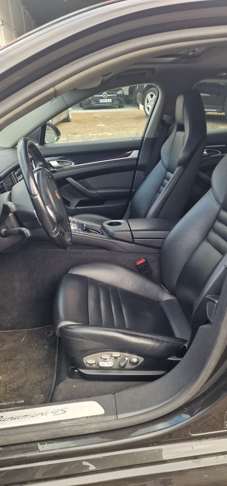 PORSCHE Panamera 4.8