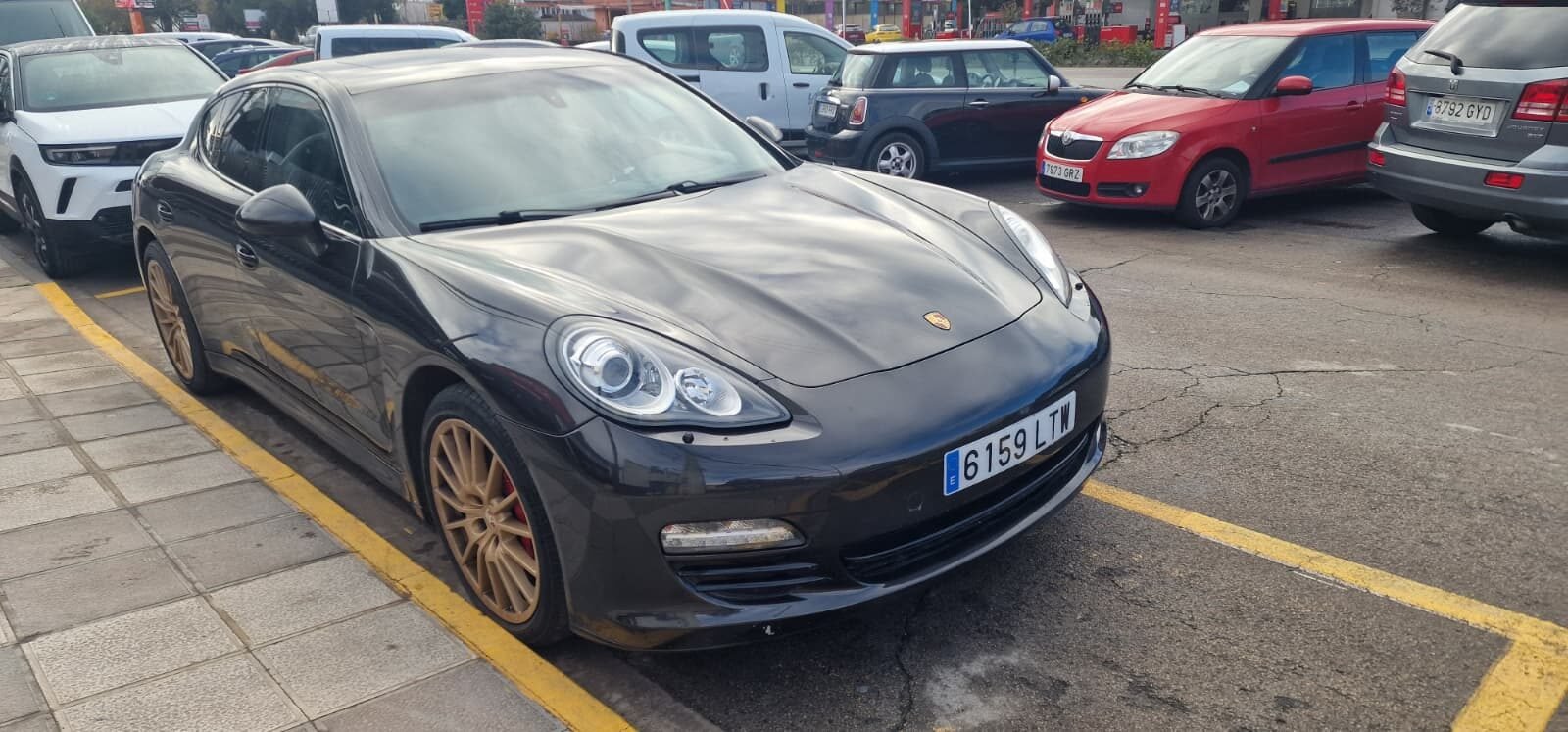 PORSCHE Panamera 4.8