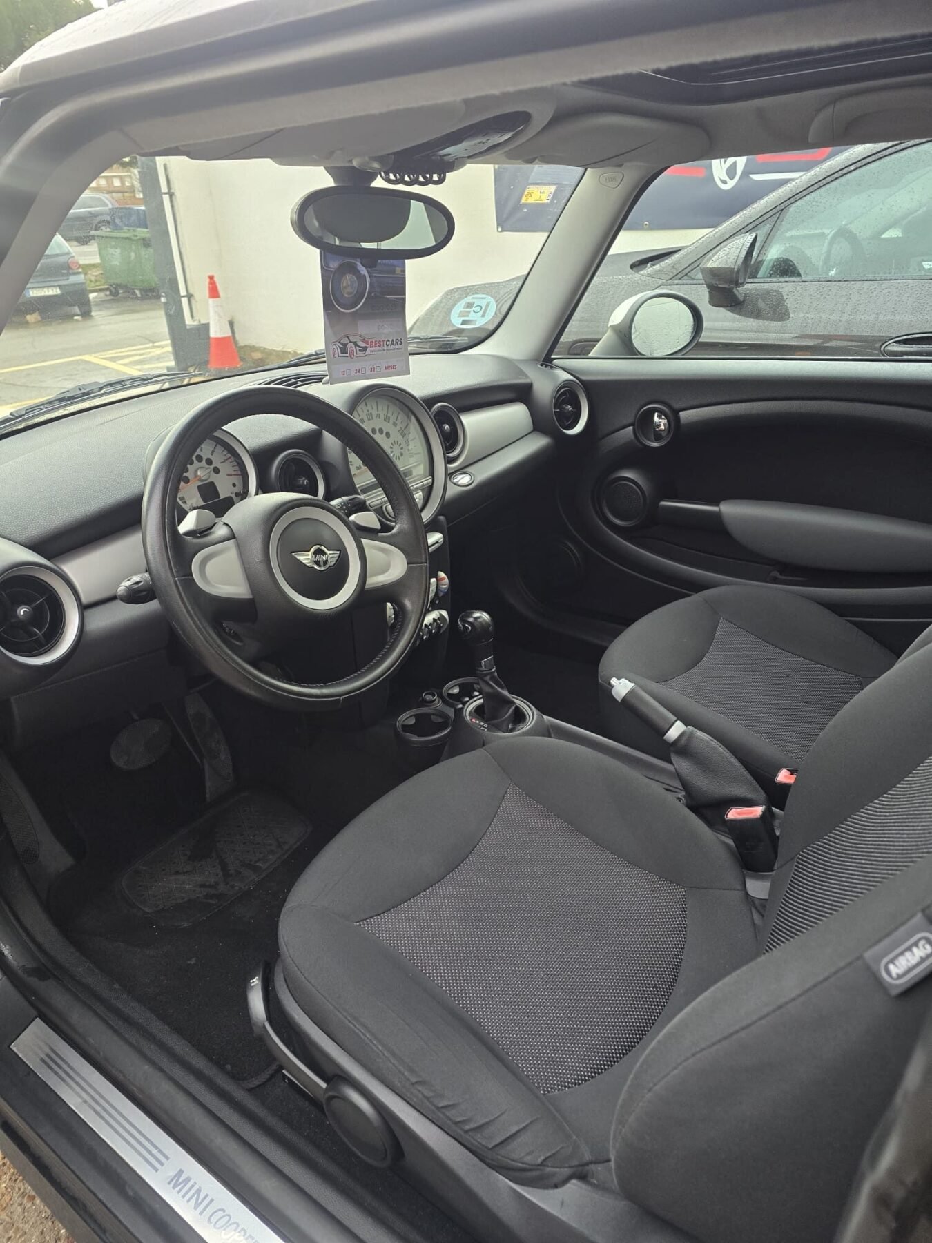 MINI COOPER 1.6