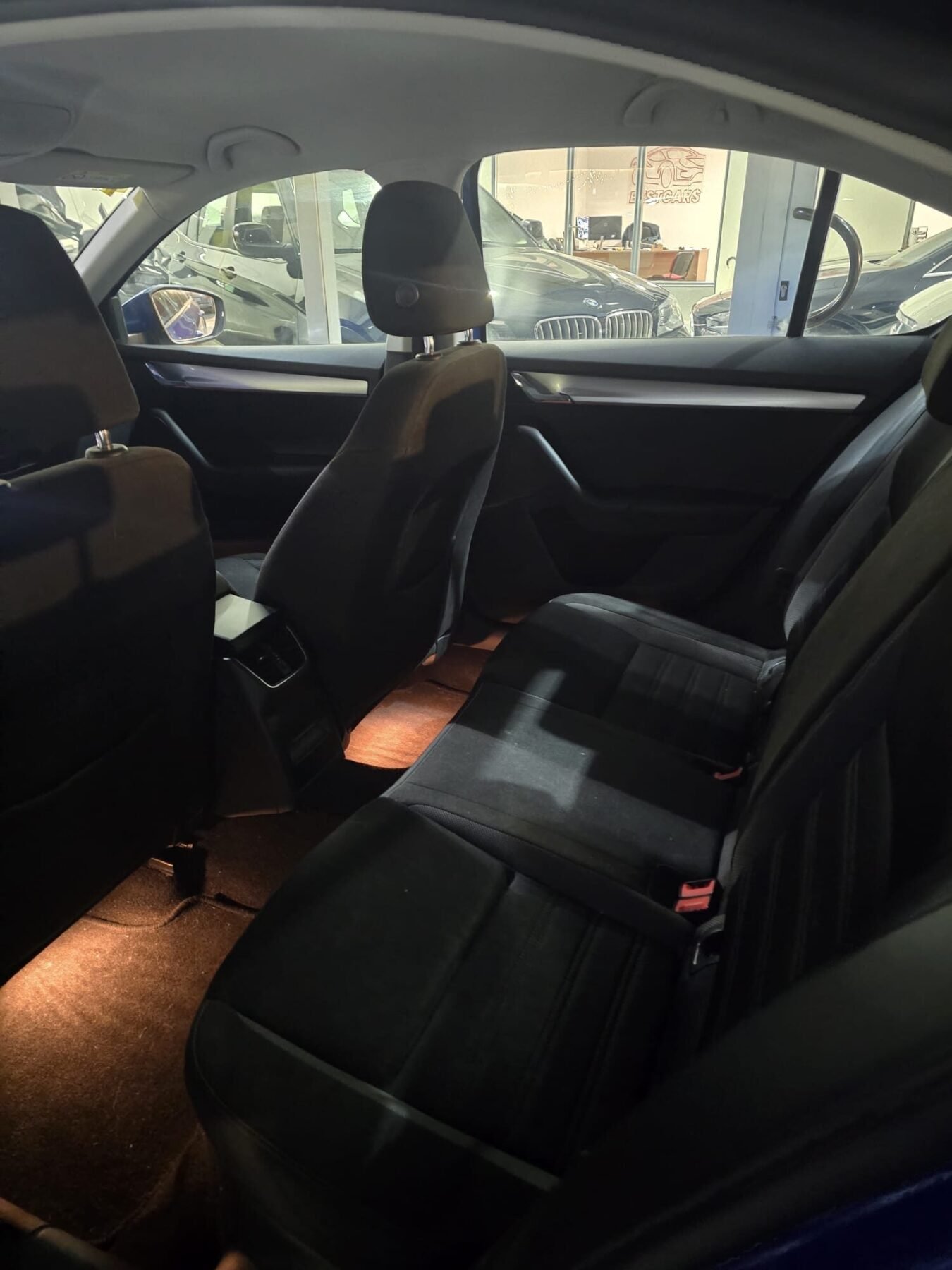 SKODA octavia 1.6 Tdi Ambition 