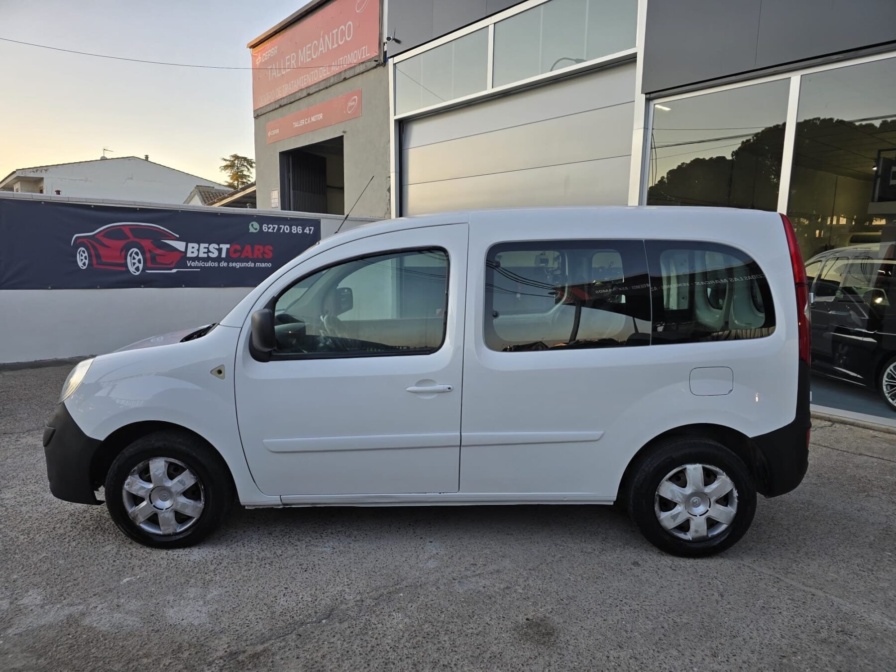 RENAULT kangoo