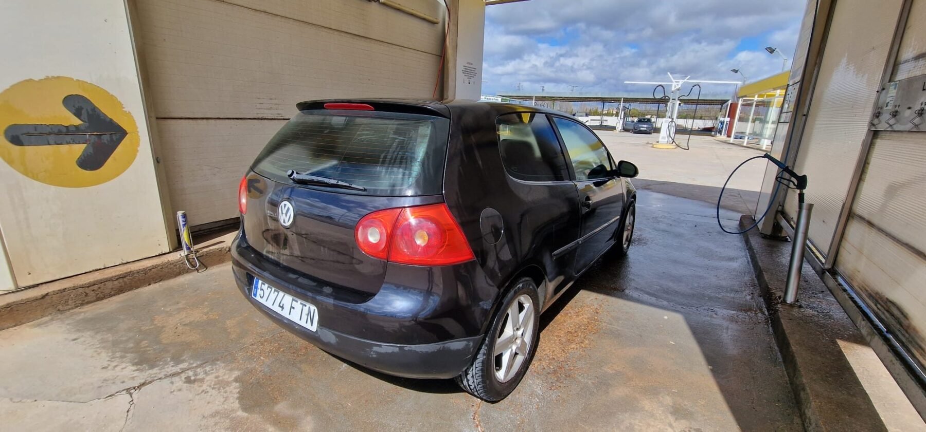 VOLKSWAGEN GOLF 2.0 TDi