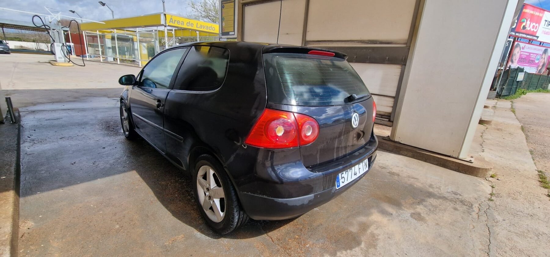 VOLKSWAGEN GOLF 2.0 TDi