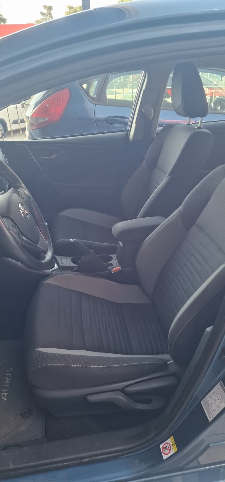 TOYOTA AURIS 1.2 Active