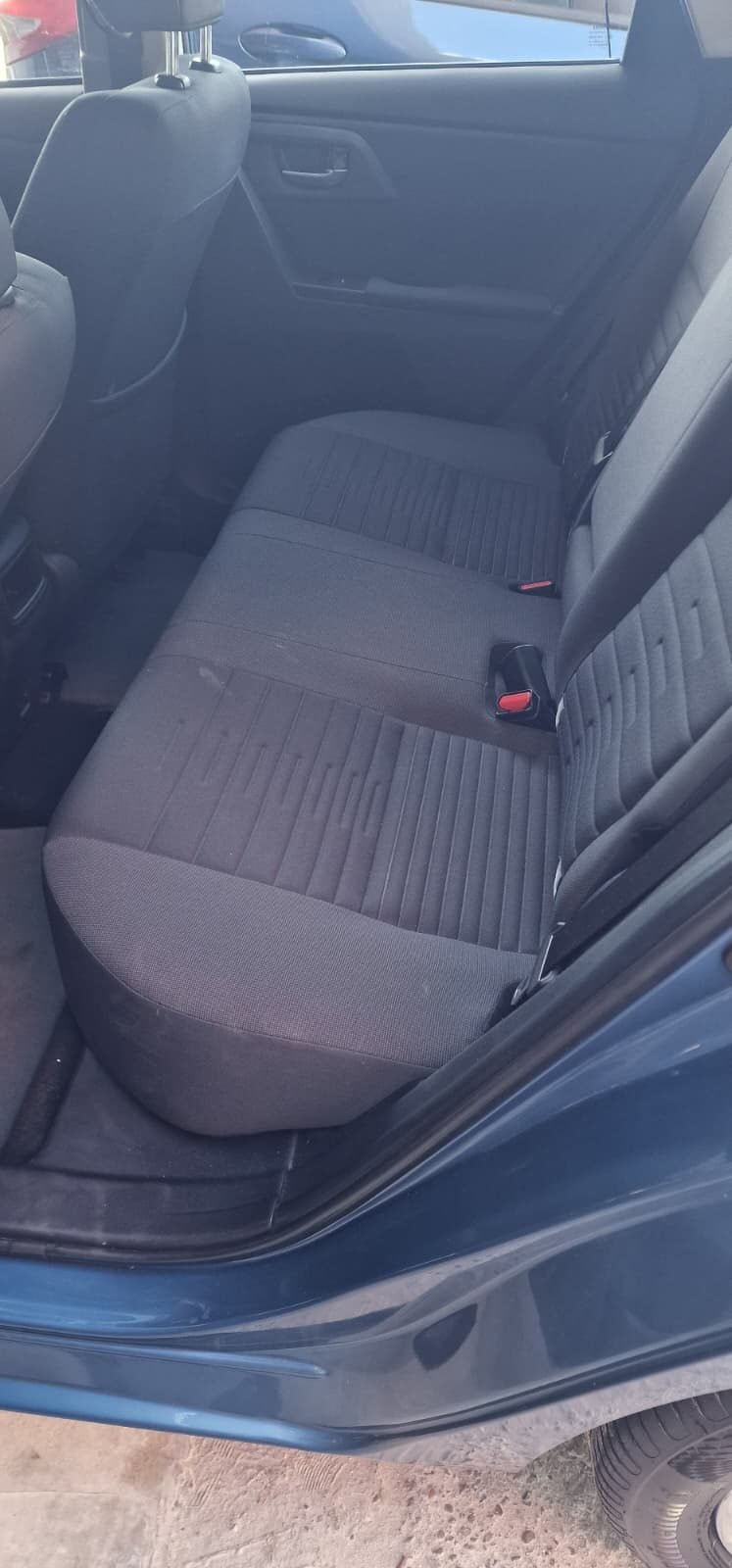 TOYOTA AURIS 1.2 Active