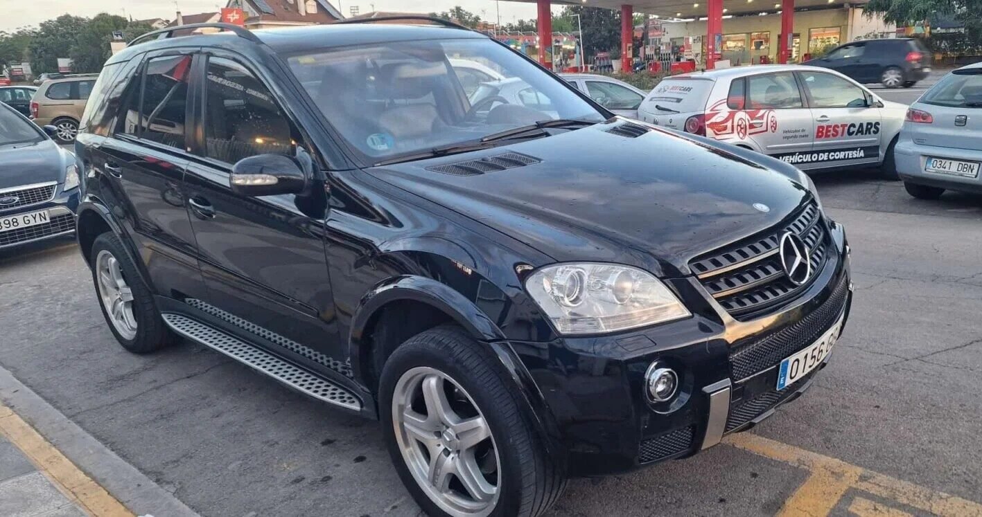 MERCEDES-BENZ ML con paq AMG 350