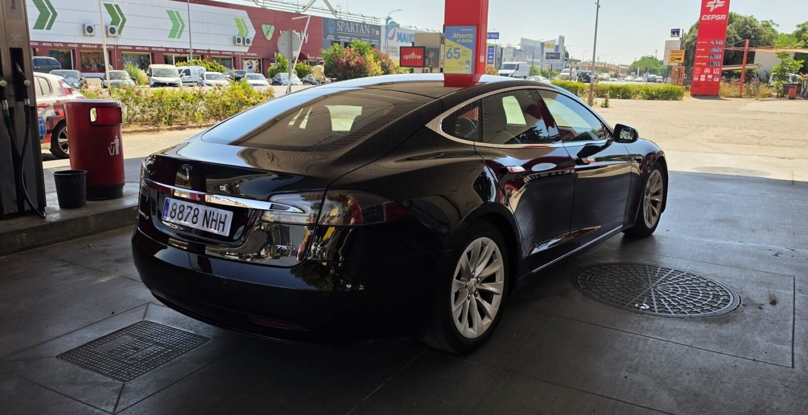 TESLA model S S75D