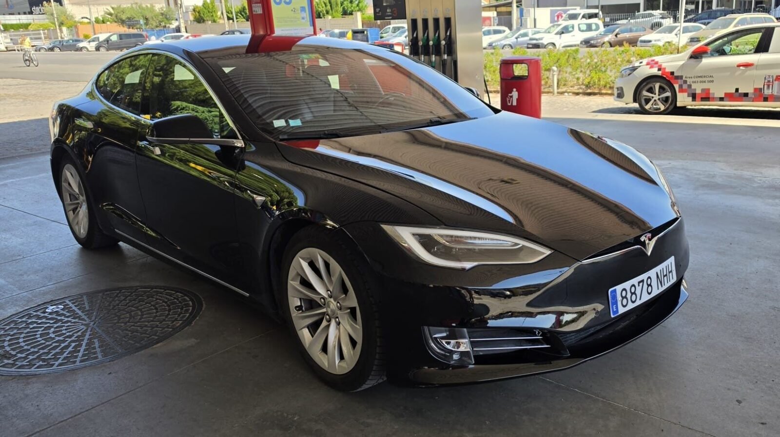 TESLA model S S75D