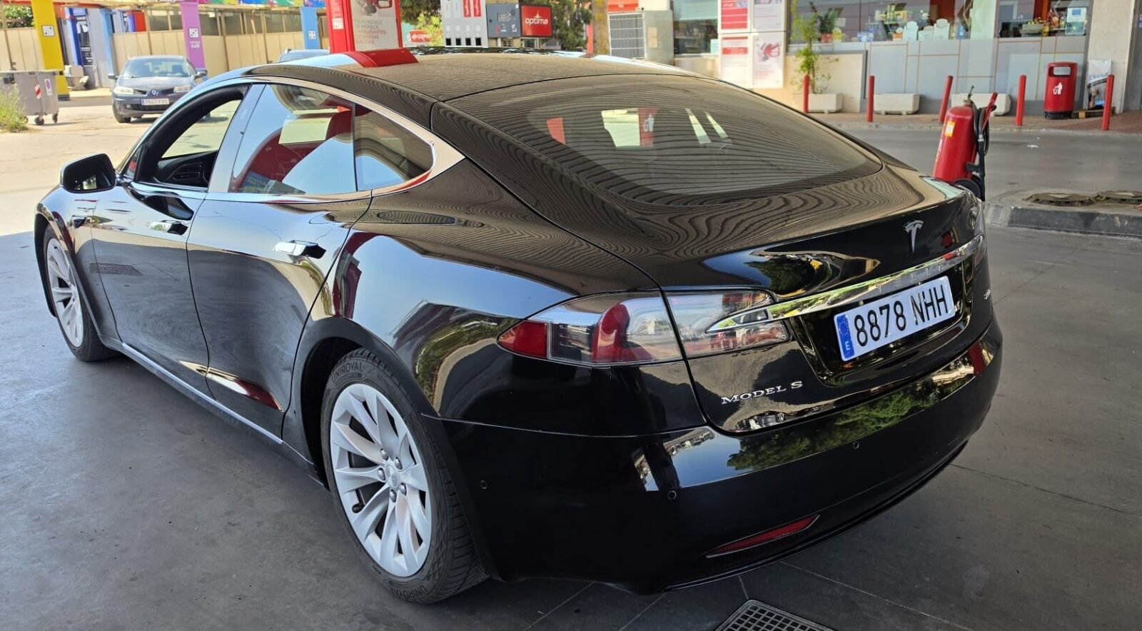 TESLA model S S75D