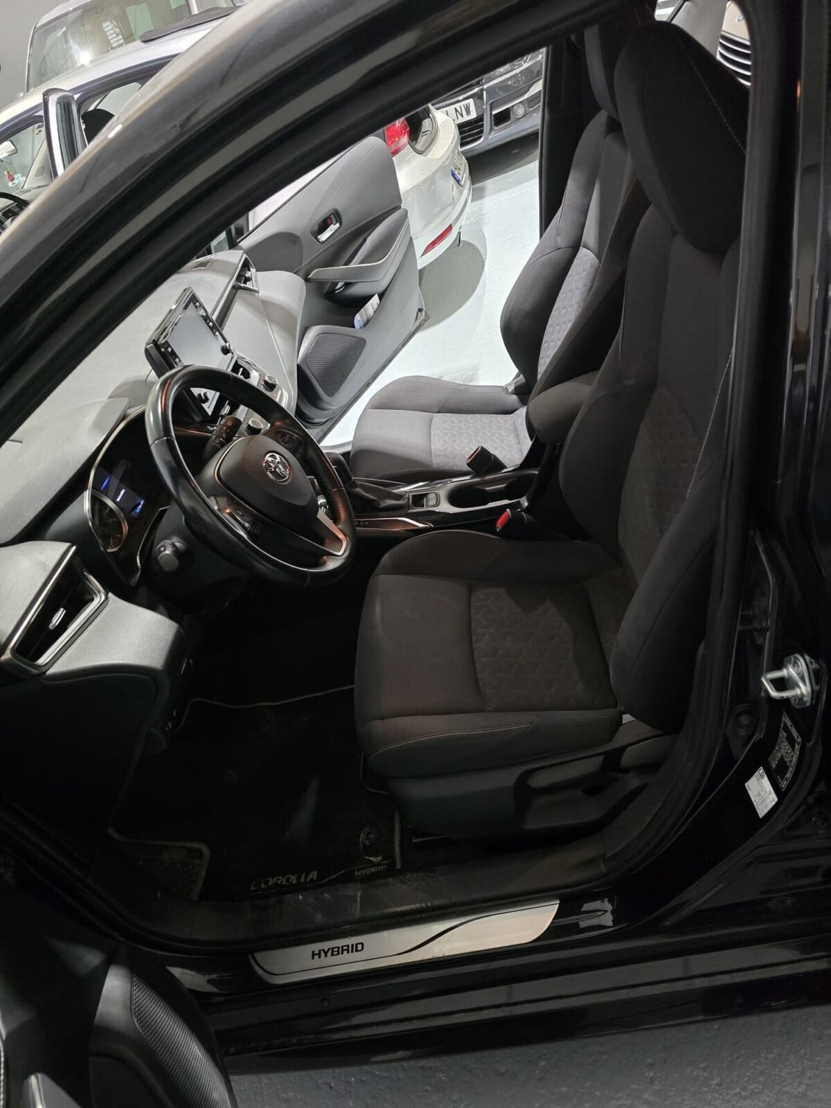 TOYOTA COROLLA 1.8 125H active tech ecvt