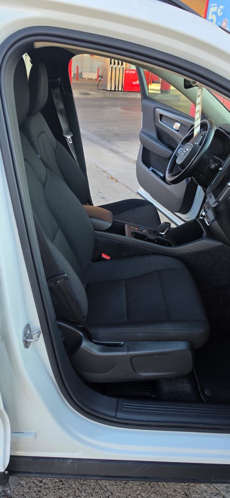 VOLVO XC40 1.5 T3 BUSINESS PLUS AUTO
