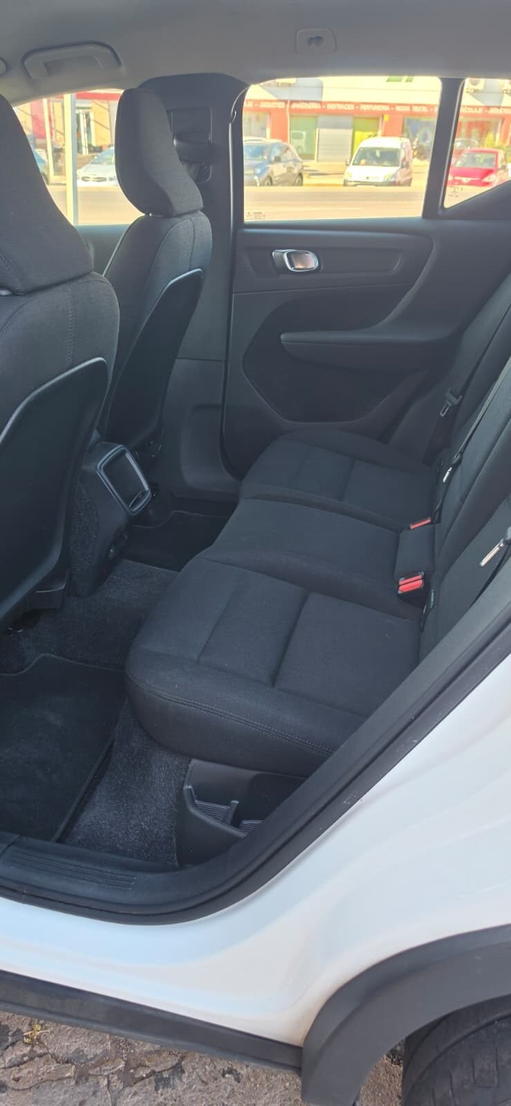 VOLVO XC40 1.5 T3 BUSINESS PLUS AUTO