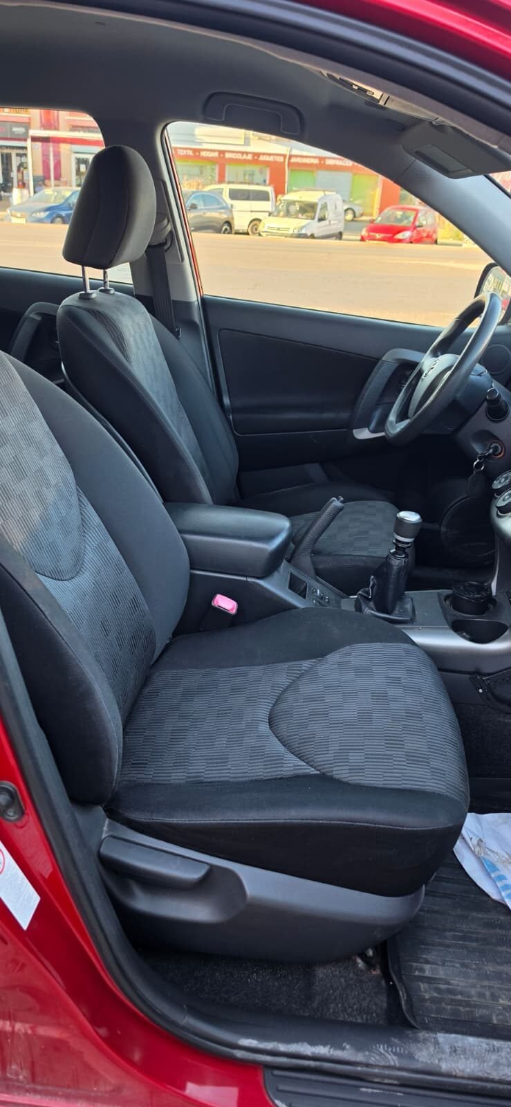 TOYOTA RAV4 2.2
