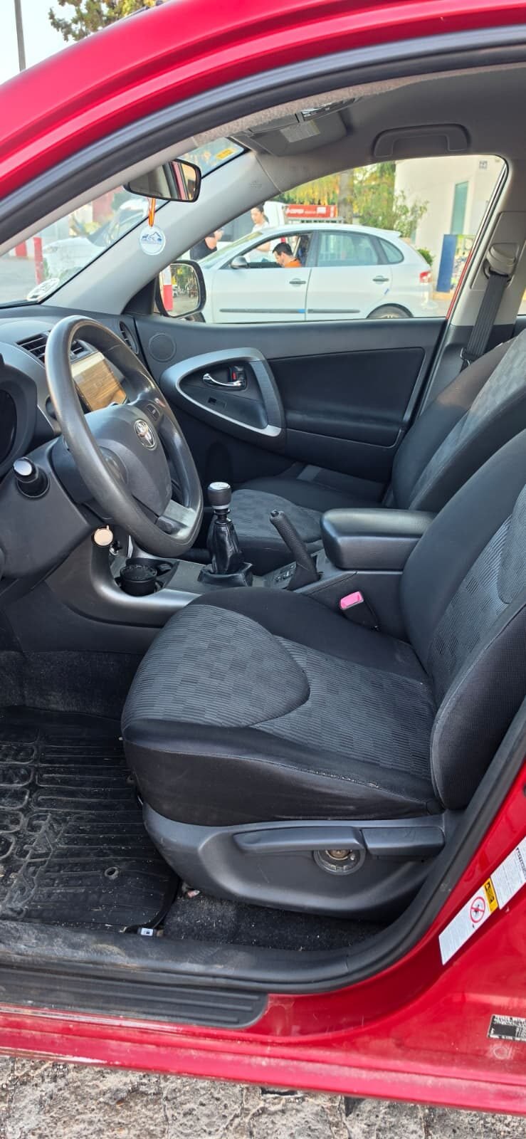 TOYOTA RAV4 2.2