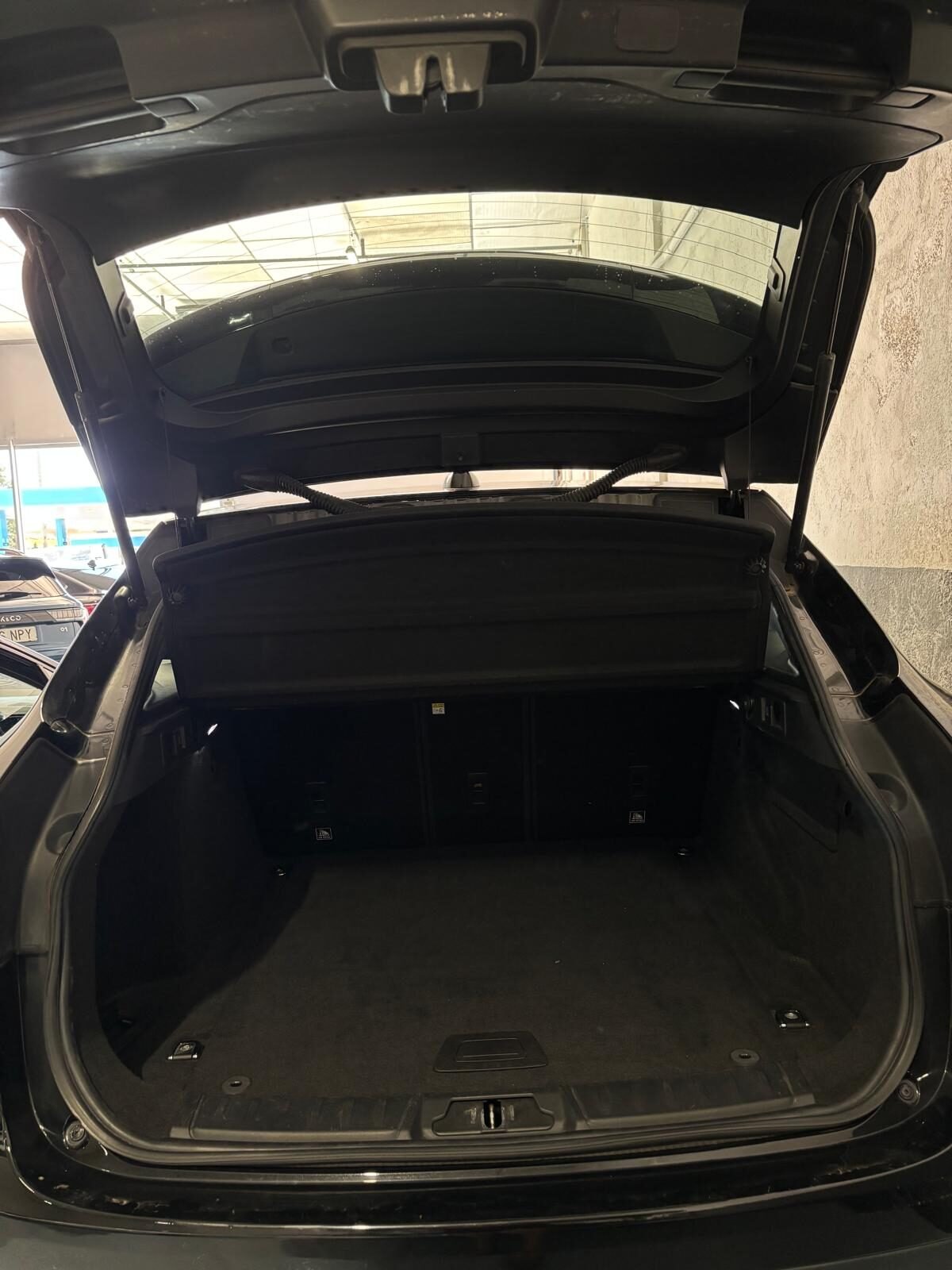JAGUAR F PACE 2.0L i4D 180 Pure 5p
