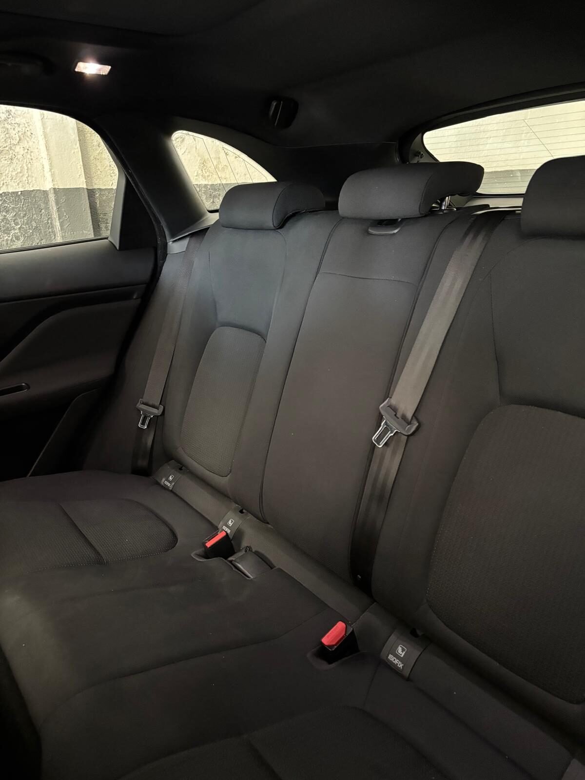 JAGUAR F PACE 2.0L i4D 180 Pure 5p