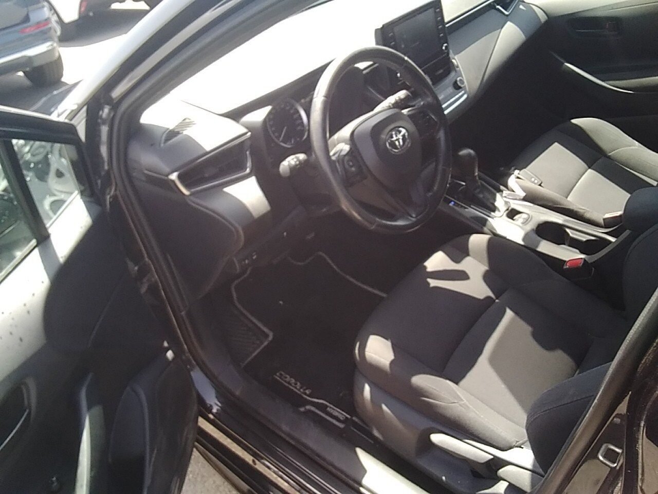 TOYOTA COROLLA 1.8 140H active tech ecvt