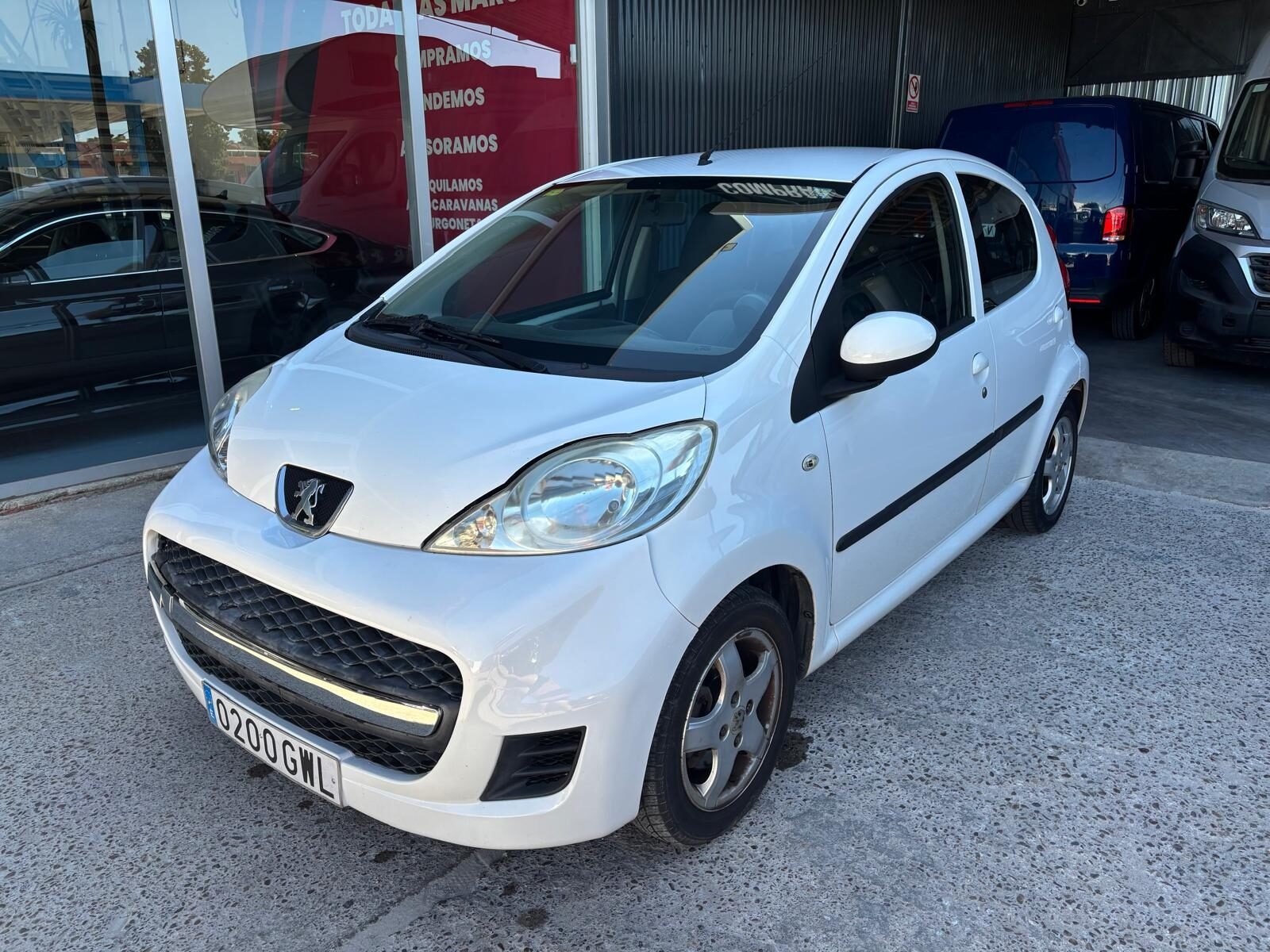 PEUGEOT 107 1.0