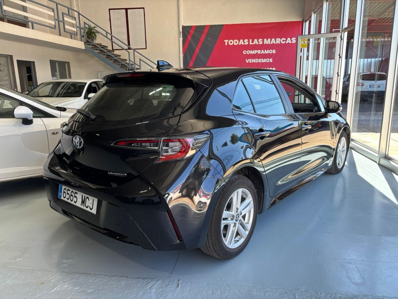 TOYOTA COROLLA 1.8 140H active tech ecvt