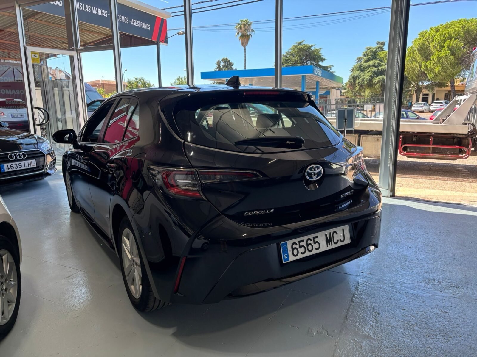 TOYOTA COROLLA 1.8 140H active tech ecvt