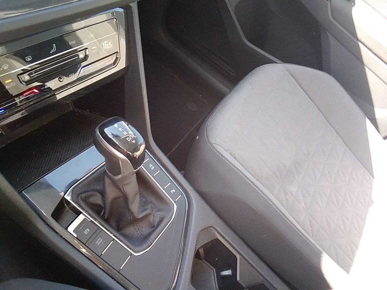 VOLKSWAGEN tiguan 2.0 TDi