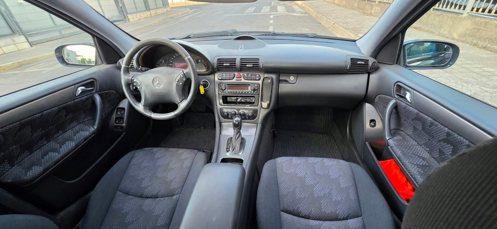 MERCEDES-BENZ clase C 220cdi