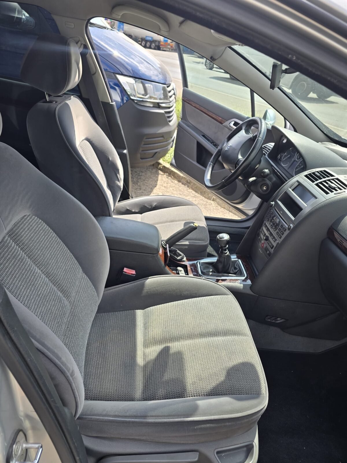 PEUGEOT 407 2.0 HDi