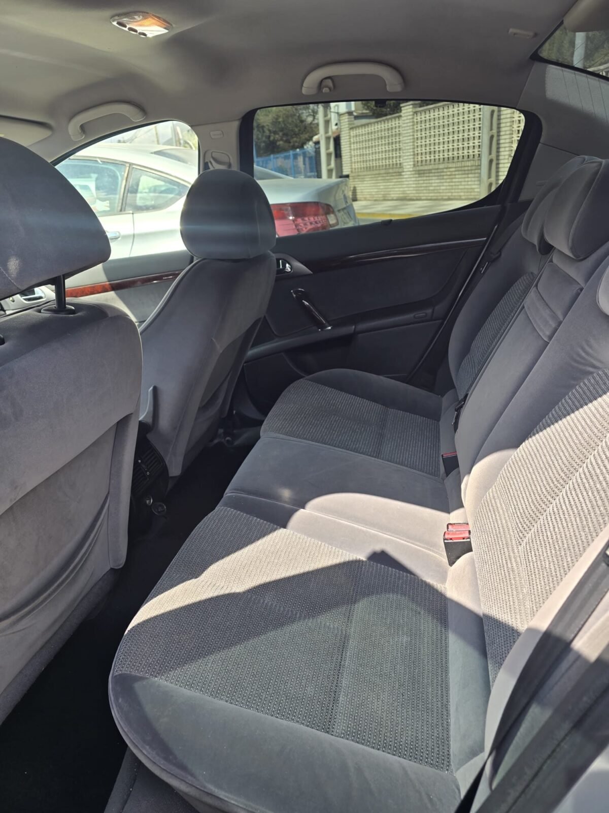 PEUGEOT 407 2.0 HDi
