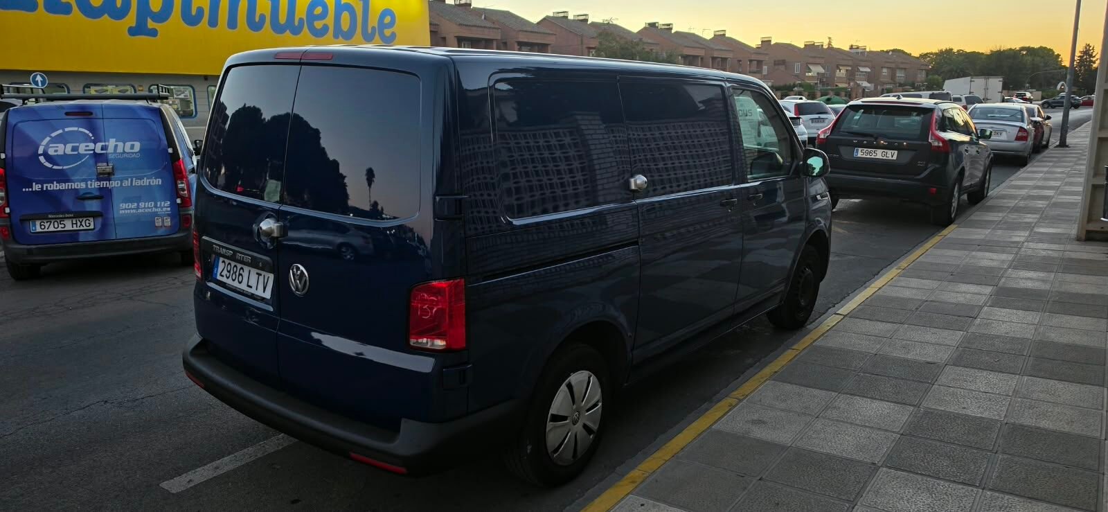 VOLKSWAGEN TRANSPORTER 2.0 TDi