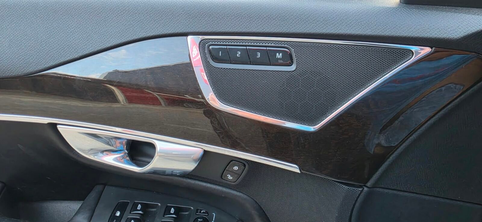 VOLVO XC90 2.0 D5