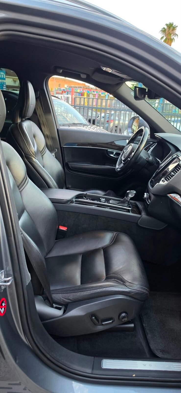 VOLVO XC90 2.0 D5