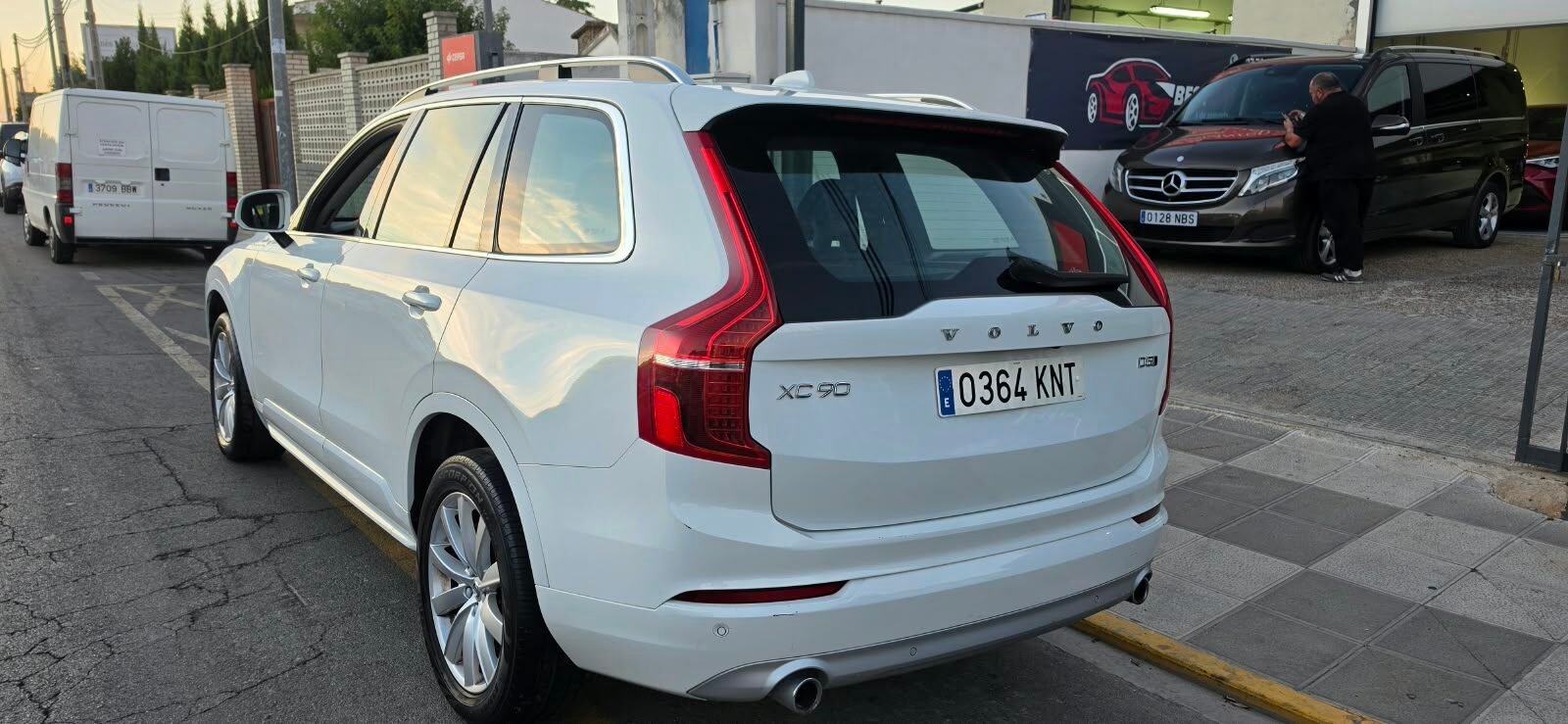 VOLVO XC90 2.0 D5