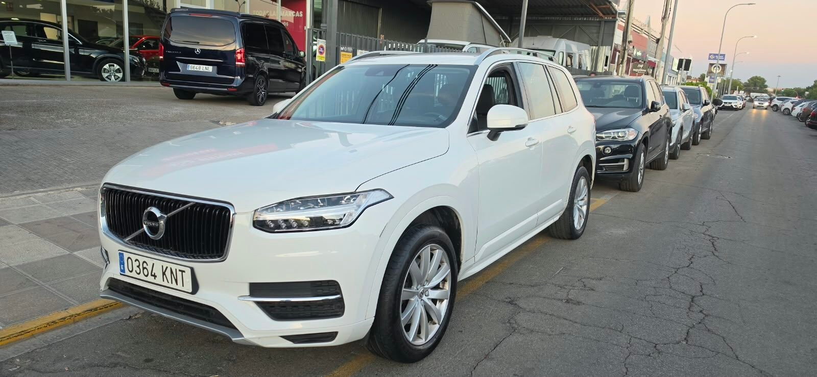 VOLVO XC90 2.0 D5