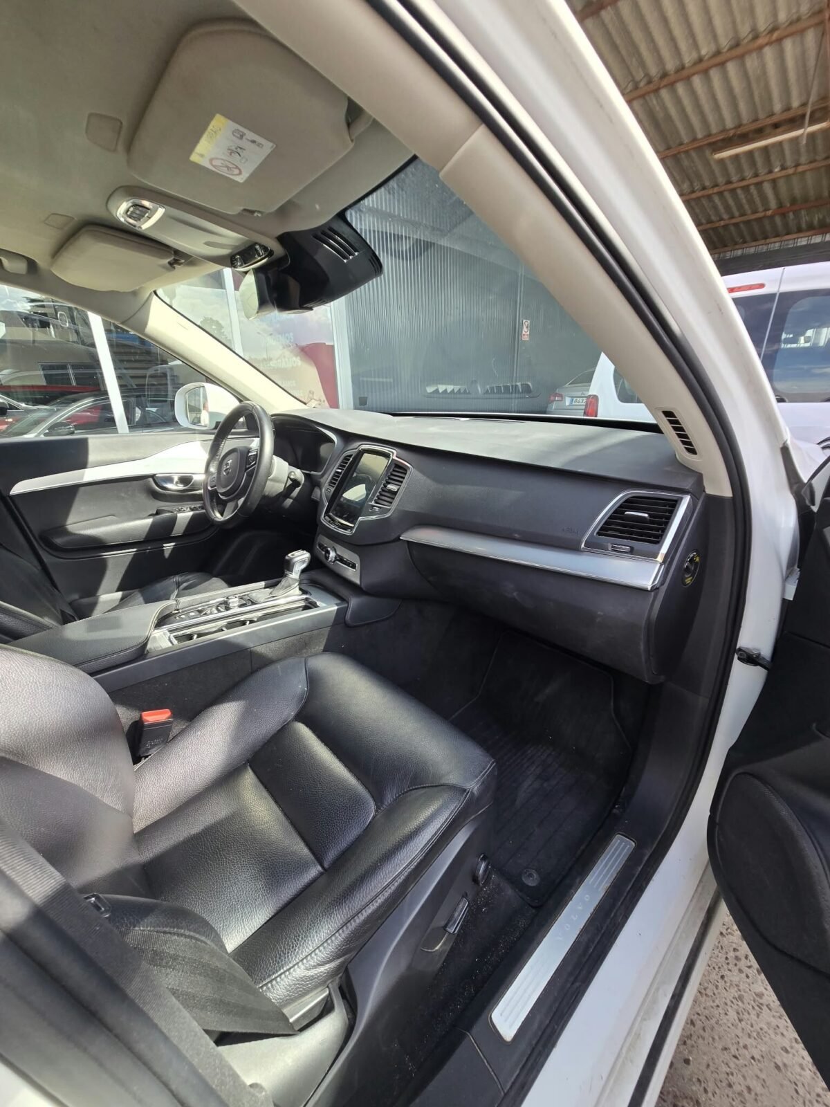 VOLVO XC90 2.0 D5